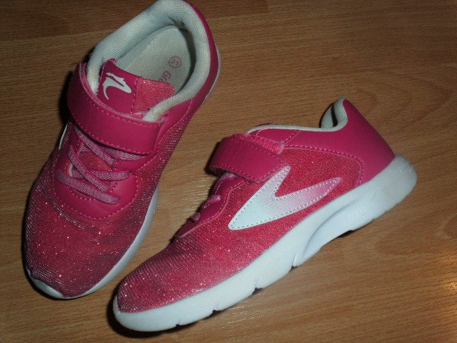 Sneaker von Graceland, pink glitzernd, Gr. 31