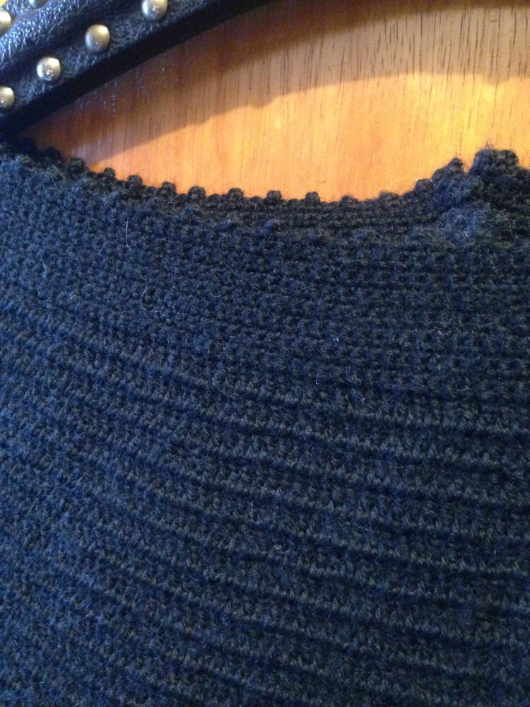 True Vintage Rock maxi gehäkelt handmade schwarz bunt 70s S-M