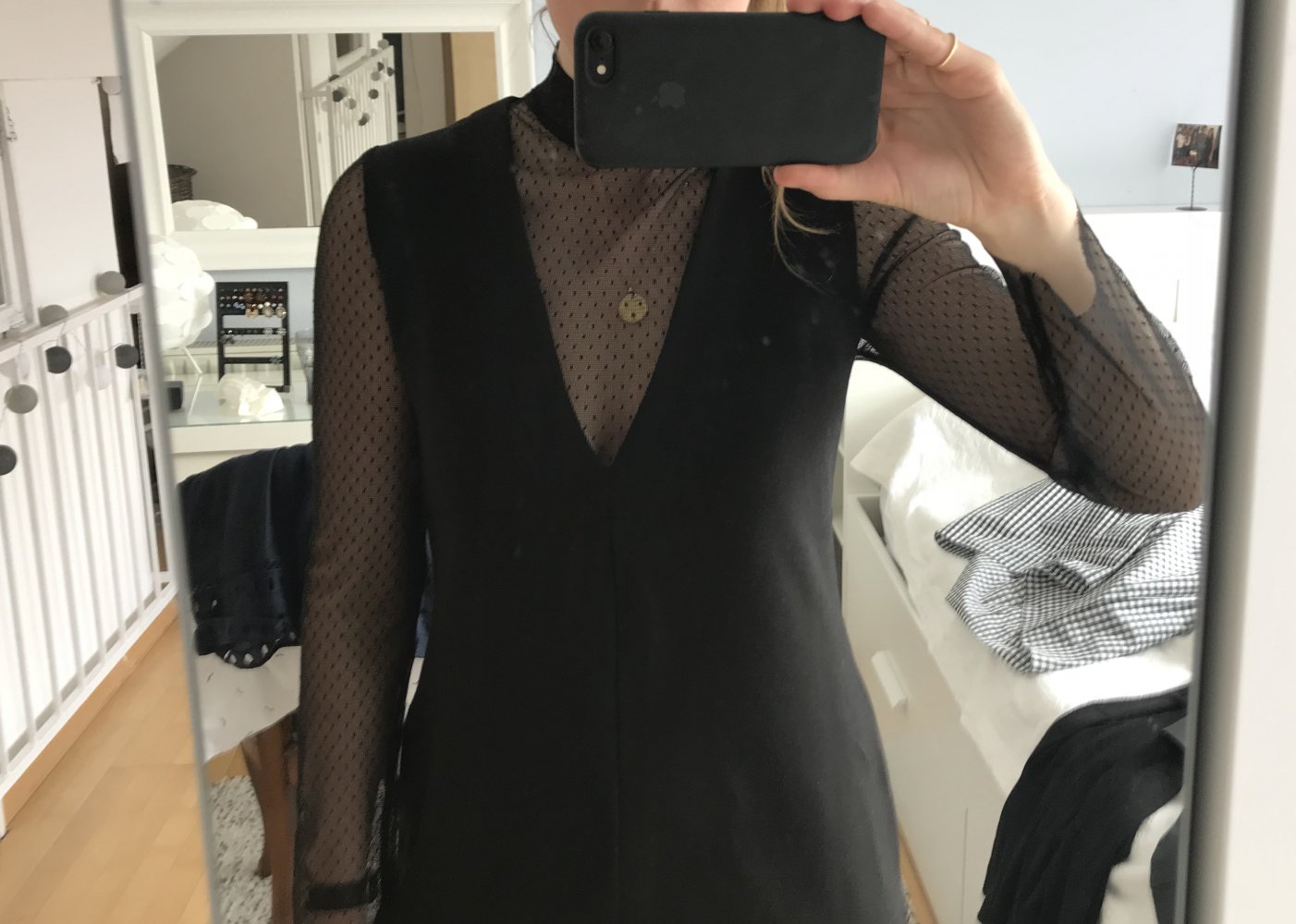 Schwarzes Kleid von Zara