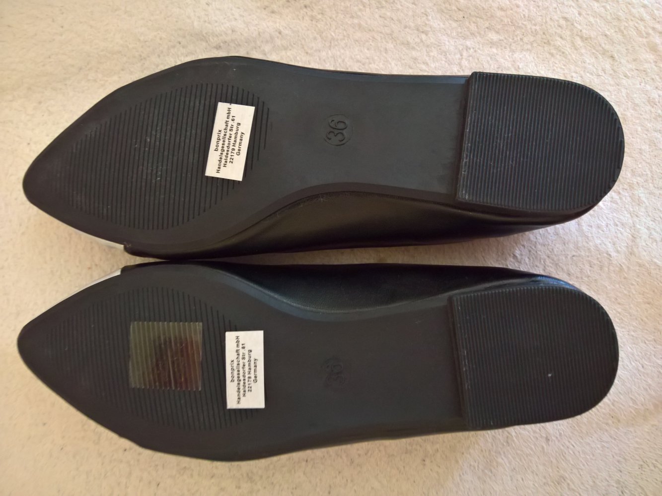 ungetragene Ballerinas schwarz silber Gr. 36