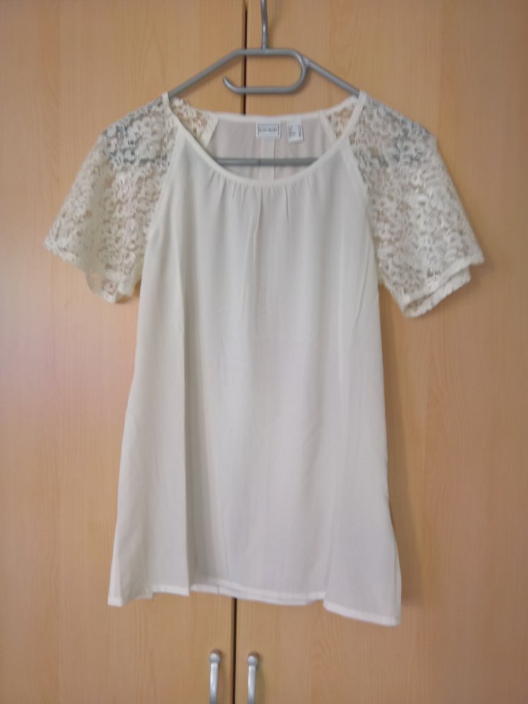 ungetragenes wollweißes Blusenshirt Gr. 34