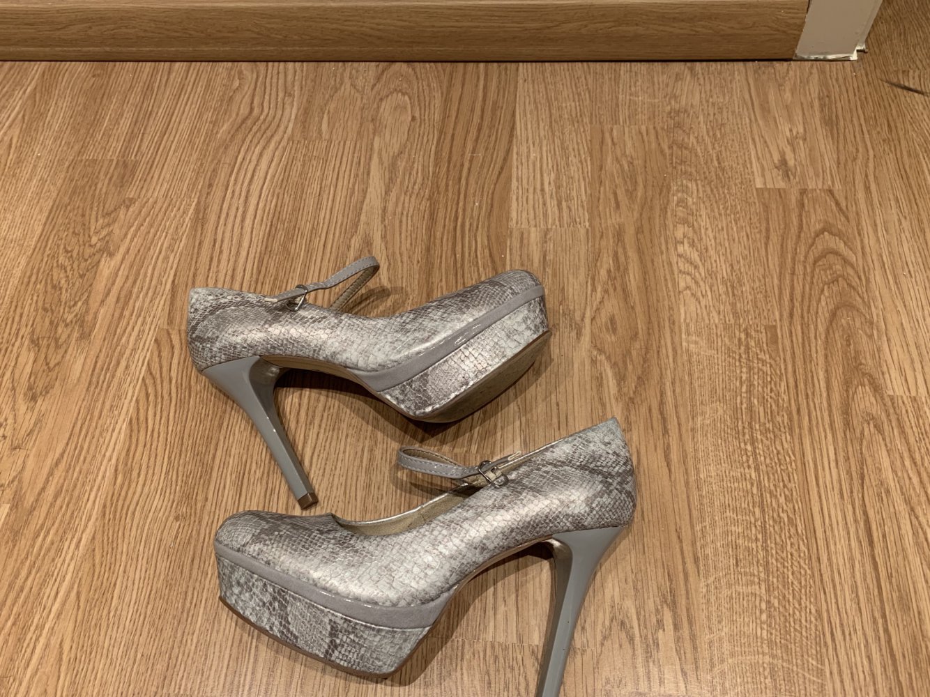 Außergewöhnliche Plateaupumps