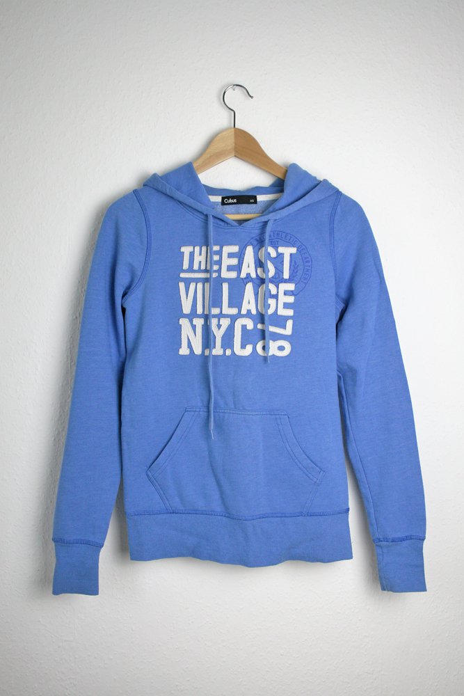 Gemütlicher blauer Hoodie