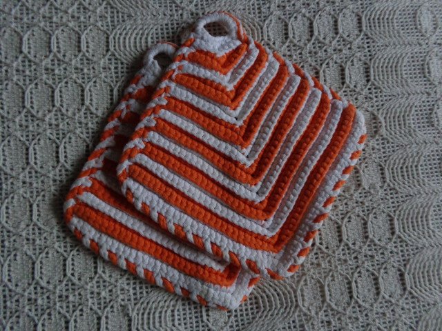 Gardinen Übergardinen, vermutlich Polyester, Brauntöne, 2 Schals 19,00 Euro