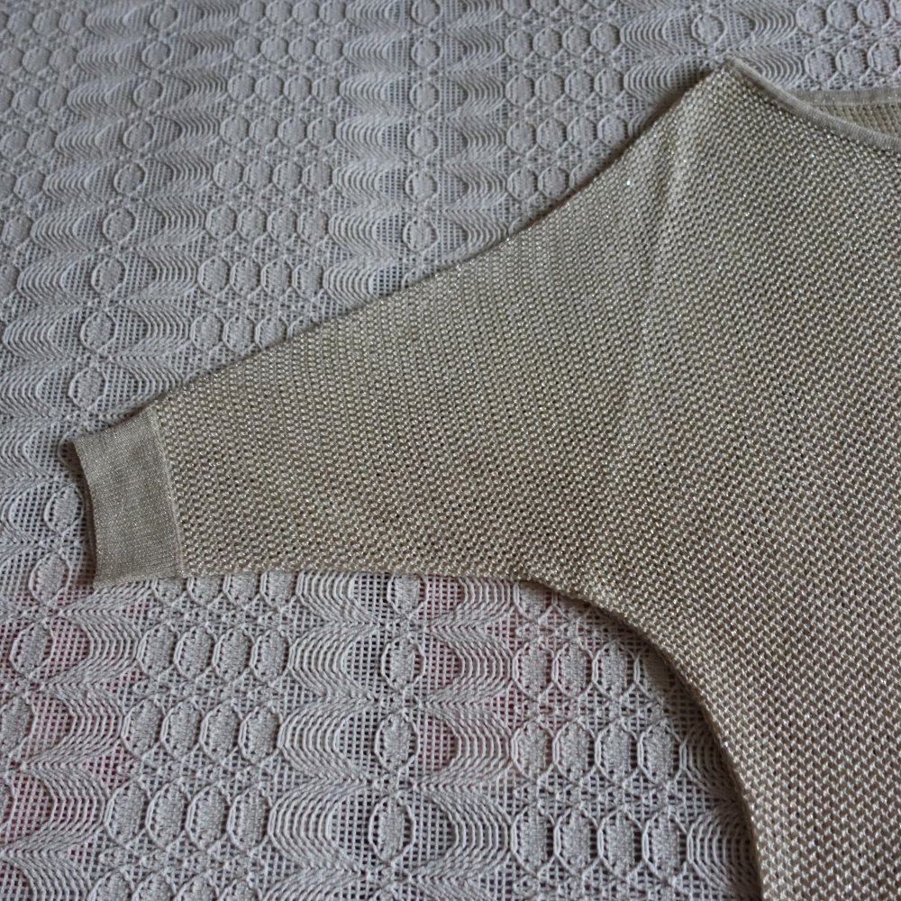 Pullover, Strickpullover, beige mit Goldglitzer, Gr. S bzw. ca. Gr. 36, Amisu