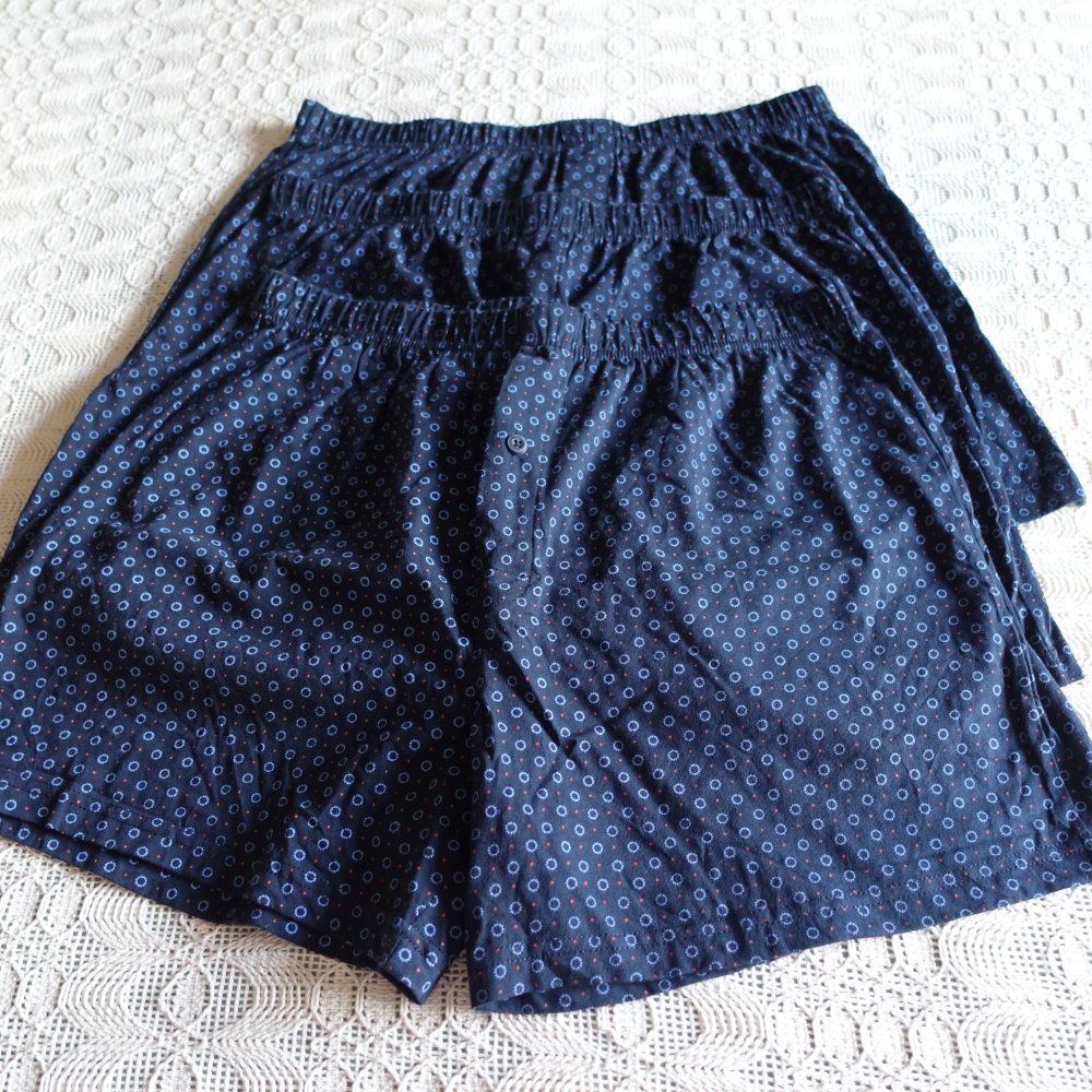 NEU Herren-Boxershorts, Gr. 8/ 2 XL, fallen kleiner aus, 3er-Pack 12,00 Euro 