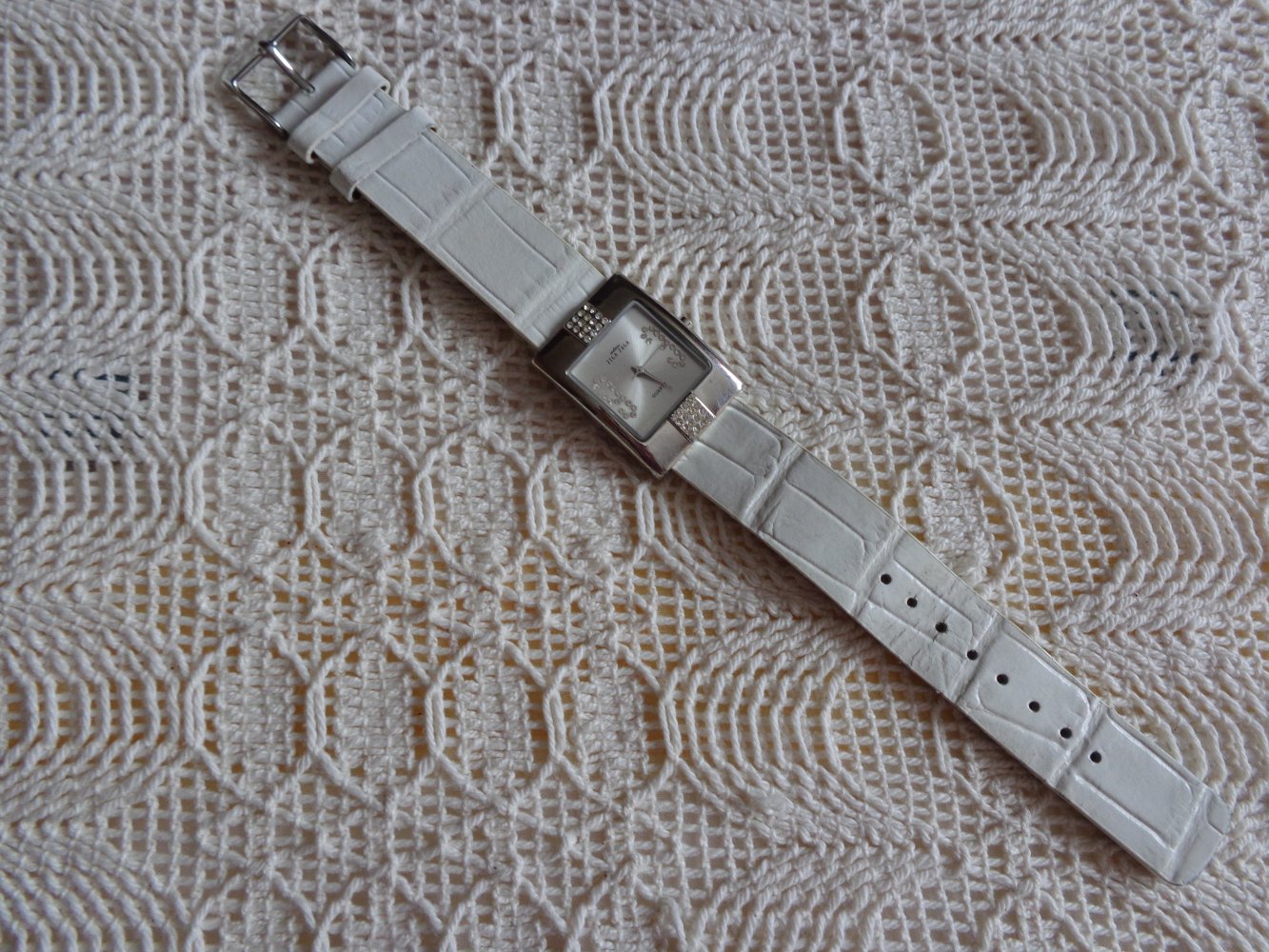 #Uhr, Armbanduhr, silberfarben, Modeschmuck-Uhr, Damen, Leder-Armband weiß