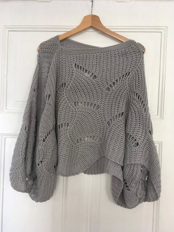 Pullover Poncho Chicwish