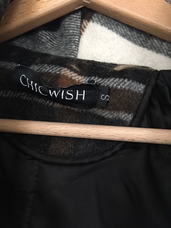 Wintermantel Chicwish kariert french chic
