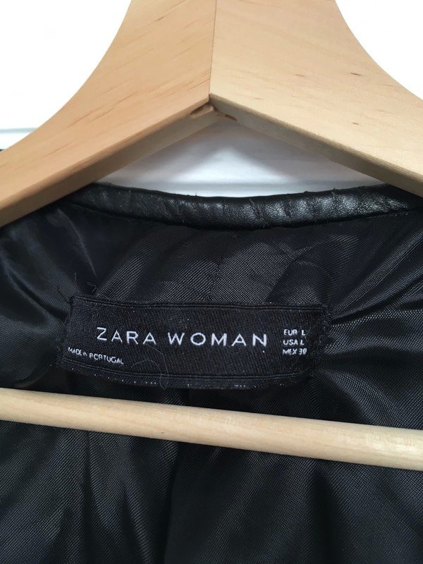 Wollmantel mit Lederärmeln