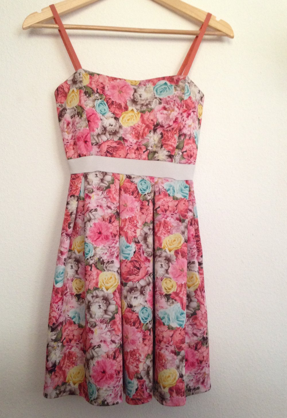 Kleid Rosen rosa bunt kurz romantisch A-Linie Skaterkleid 