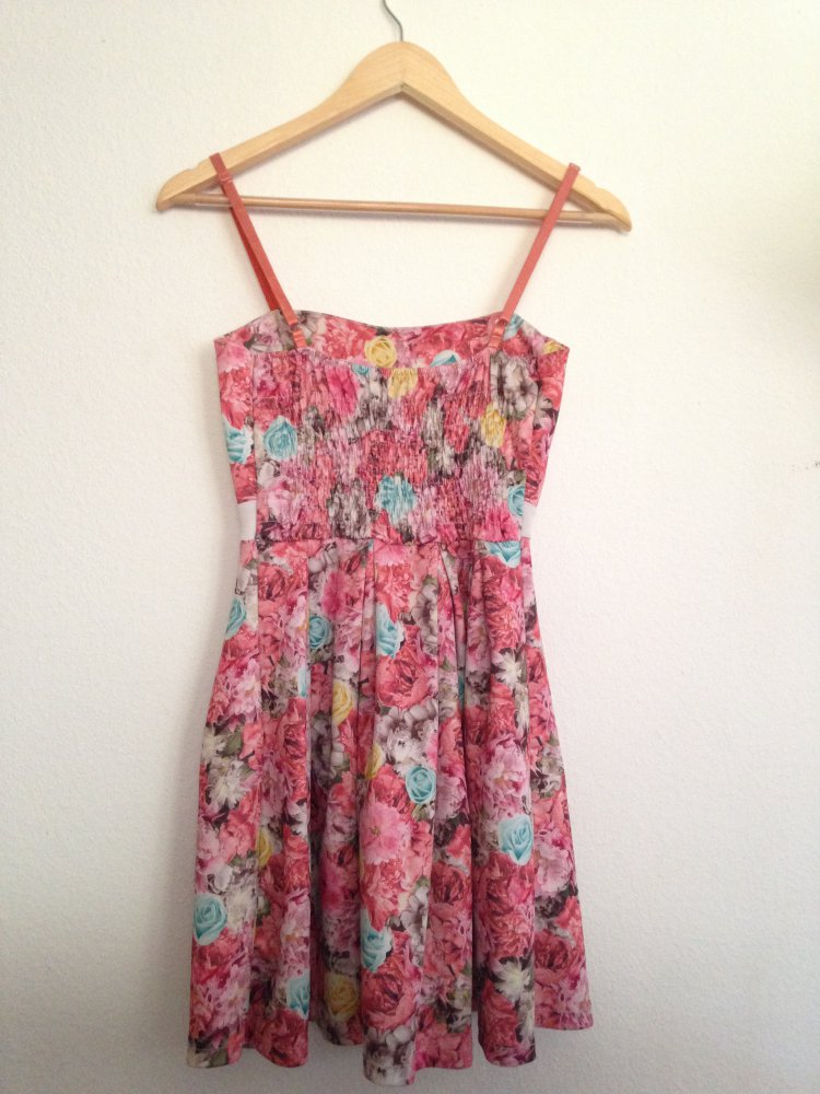 Kleid Rosen rosa bunt kurz romantisch A-Linie Skaterkleid 