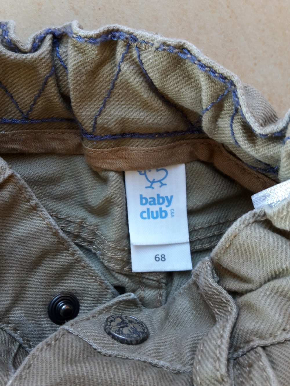 beige Jeanshose in Gr. 68 von C&A