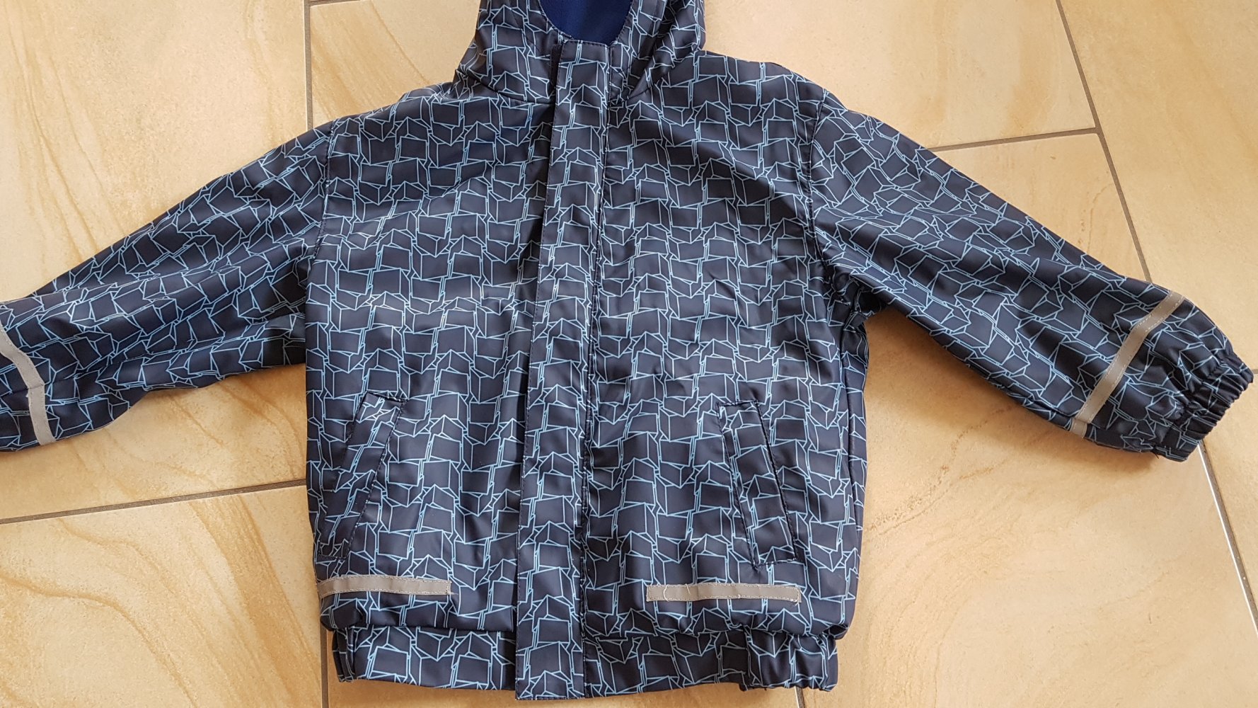 Regenjacke Gr. 104/110 von x-Mail