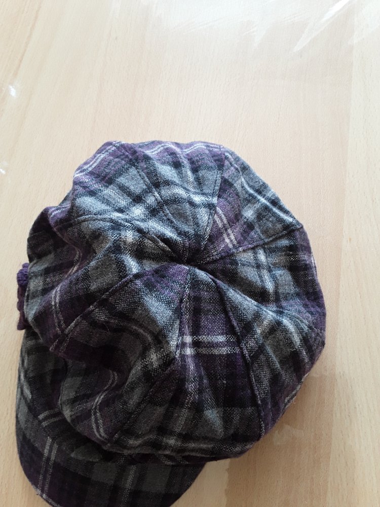 ungetragene karierte Baskenmütze/ Mütze/ Basecap/ Gr. 54-56 (10/14) von vertbaudet