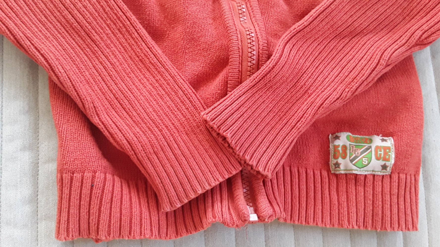 Strickjacke in Gr. 116 von NKD