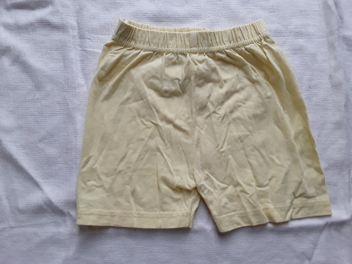 gelbe kurze Hose / Shorts in Gr. 80
