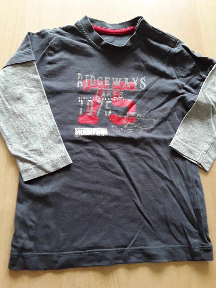 graues Langarmshirt in Gr. 86/92 von TCM