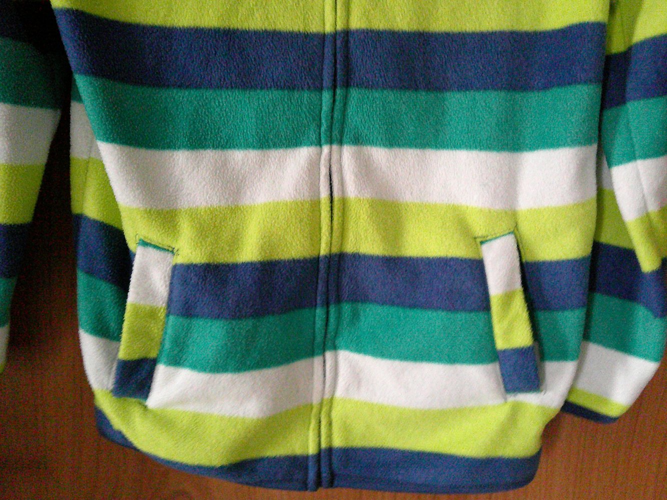 gestreifte Fleecejacke von Topolino Größe 128