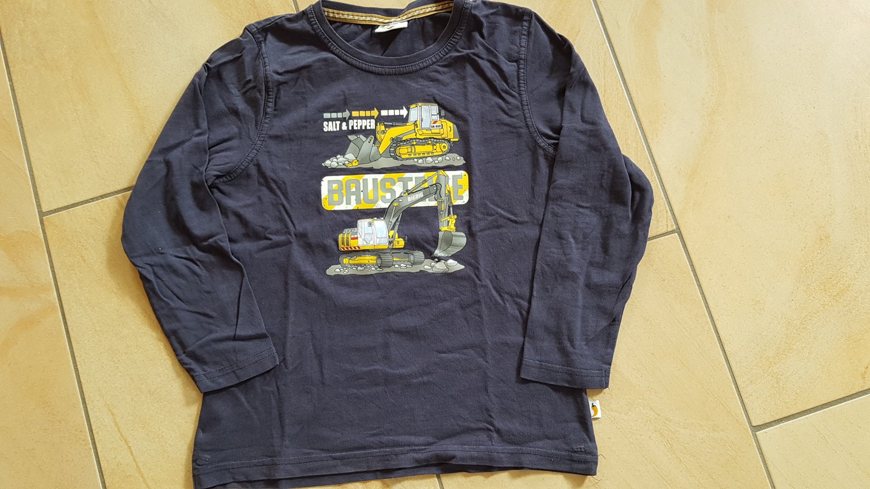 dunkelblaues Langarmshirt Gr. 116/122 von Salt&Pepper