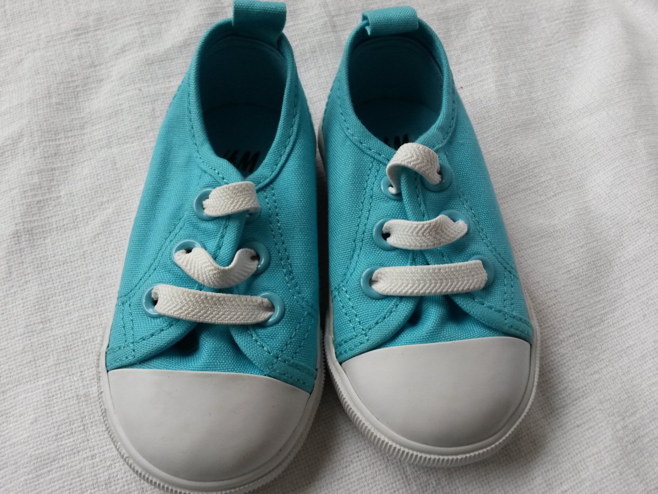ungetragene Sneaker in Gr. 20/21 von H&M