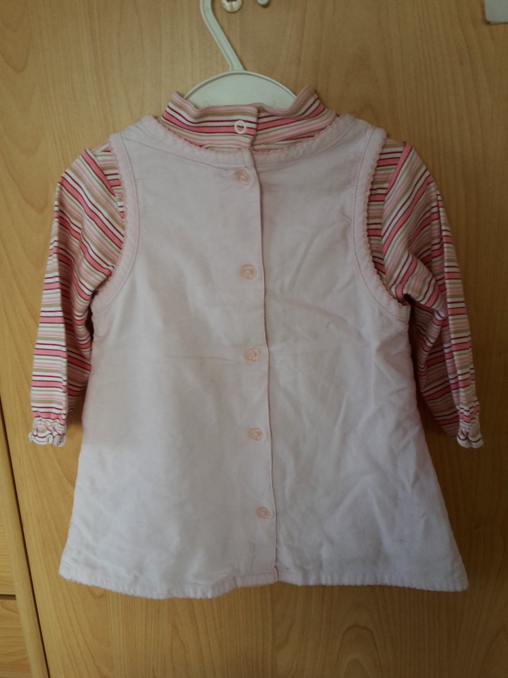 schönes Set (LAShirt und Kleid) in Gr. 74 von C&A