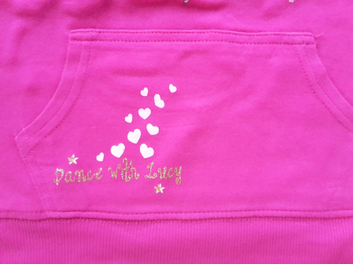 schönes LAShirt mit Glitzer in Gr. 104