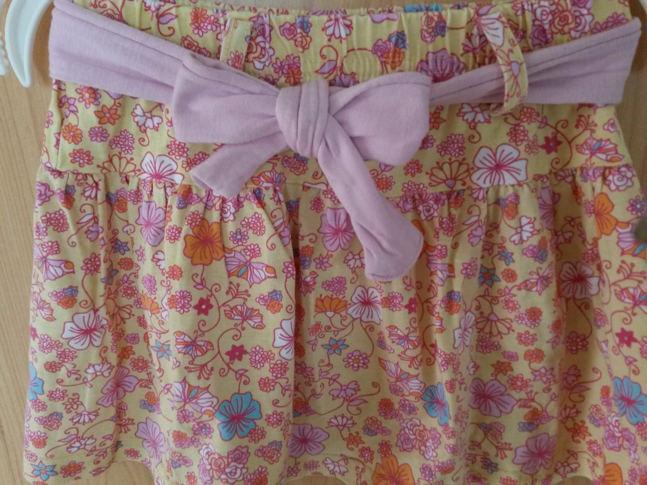 schöner Rock in Gr. 98 