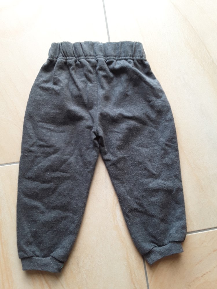 dunkelgraue Jogginghose in Gr. 86 von bpc
