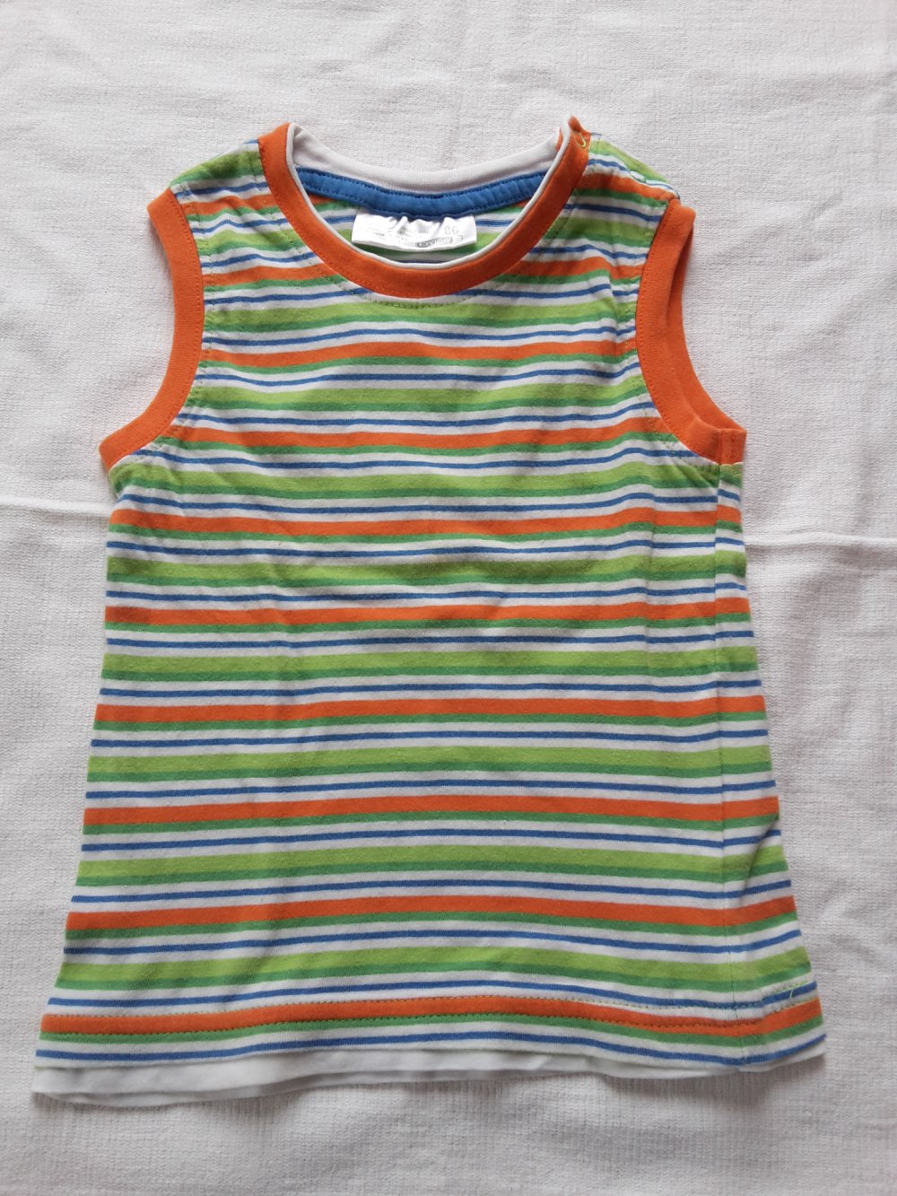 gestreiftes Tanktop/ ärmelloses Shirt in Gr. 86