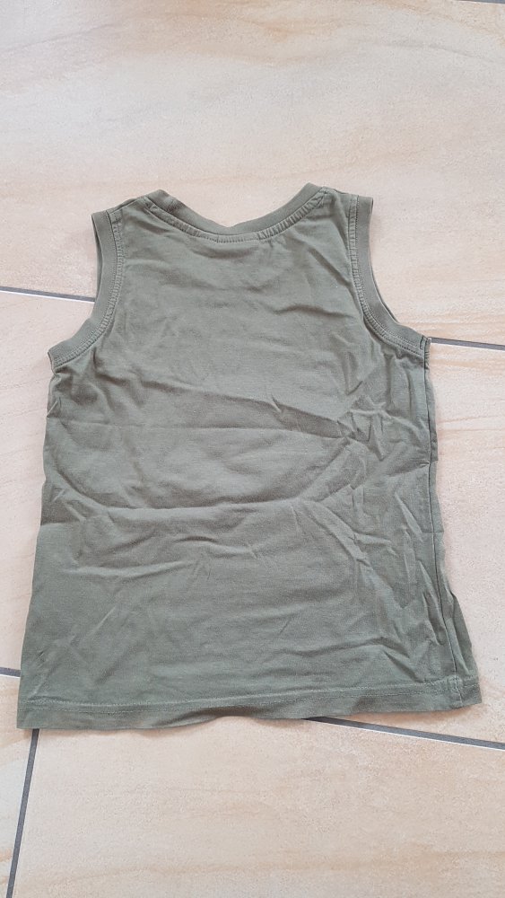 Achselshirt/ Top/ T-Shirt Gr. 110 berti
