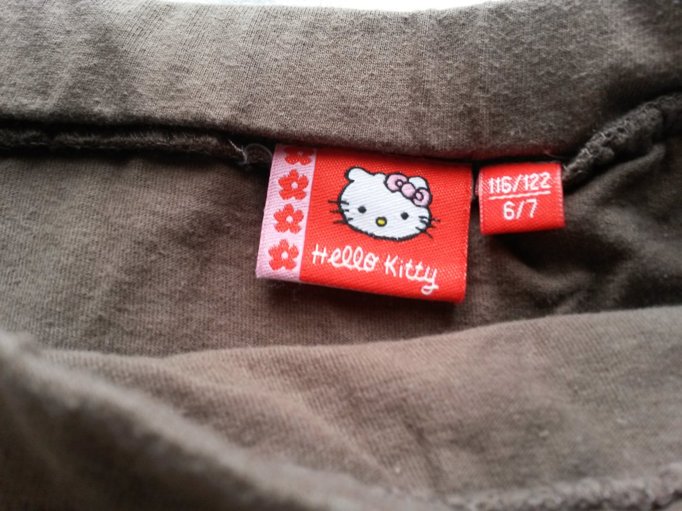 schöner Rock von Hello Kitty in Gr. 116/122