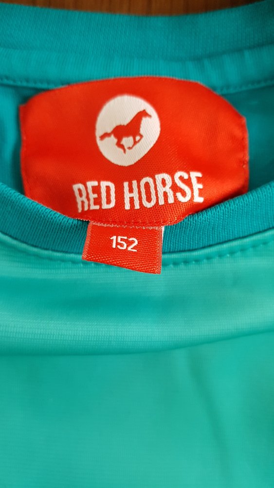ungetragenes Langarmshirt in Gr. 152 von Red Horse (nur gewaschen)