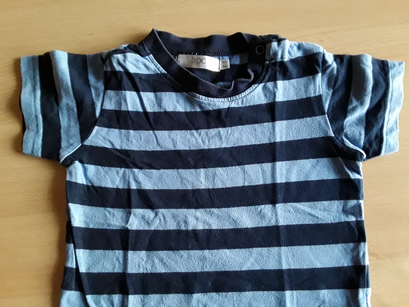 blau gestreiftes T-Shirt in Gr. 86/92 von Bon Prix