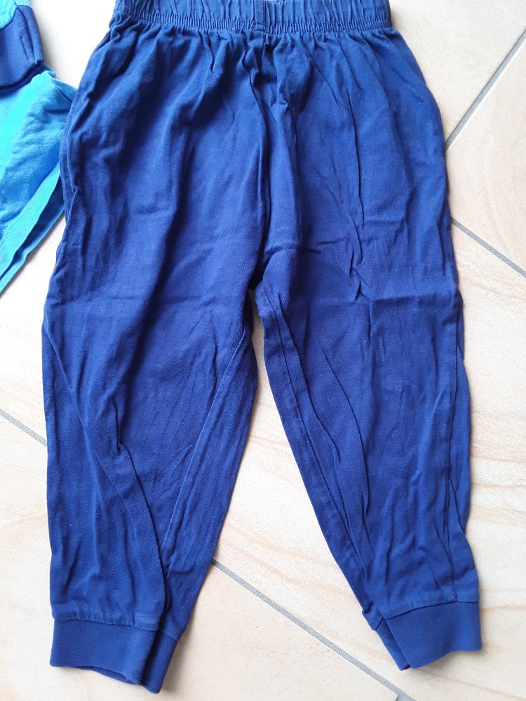 blauer, dünner, langer Schlafanzug in Gr. 86
