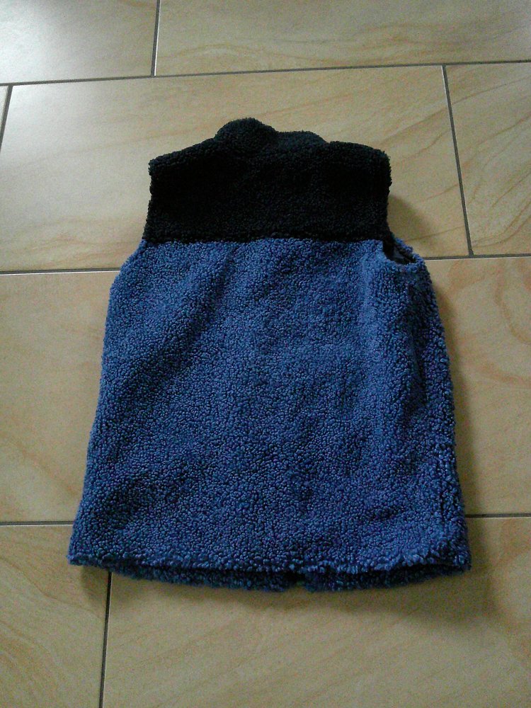 kuschlige Weste von TCM Größe 134/140