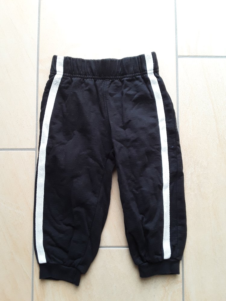 schwarze Jogginghose in Gr. 86 von bpc