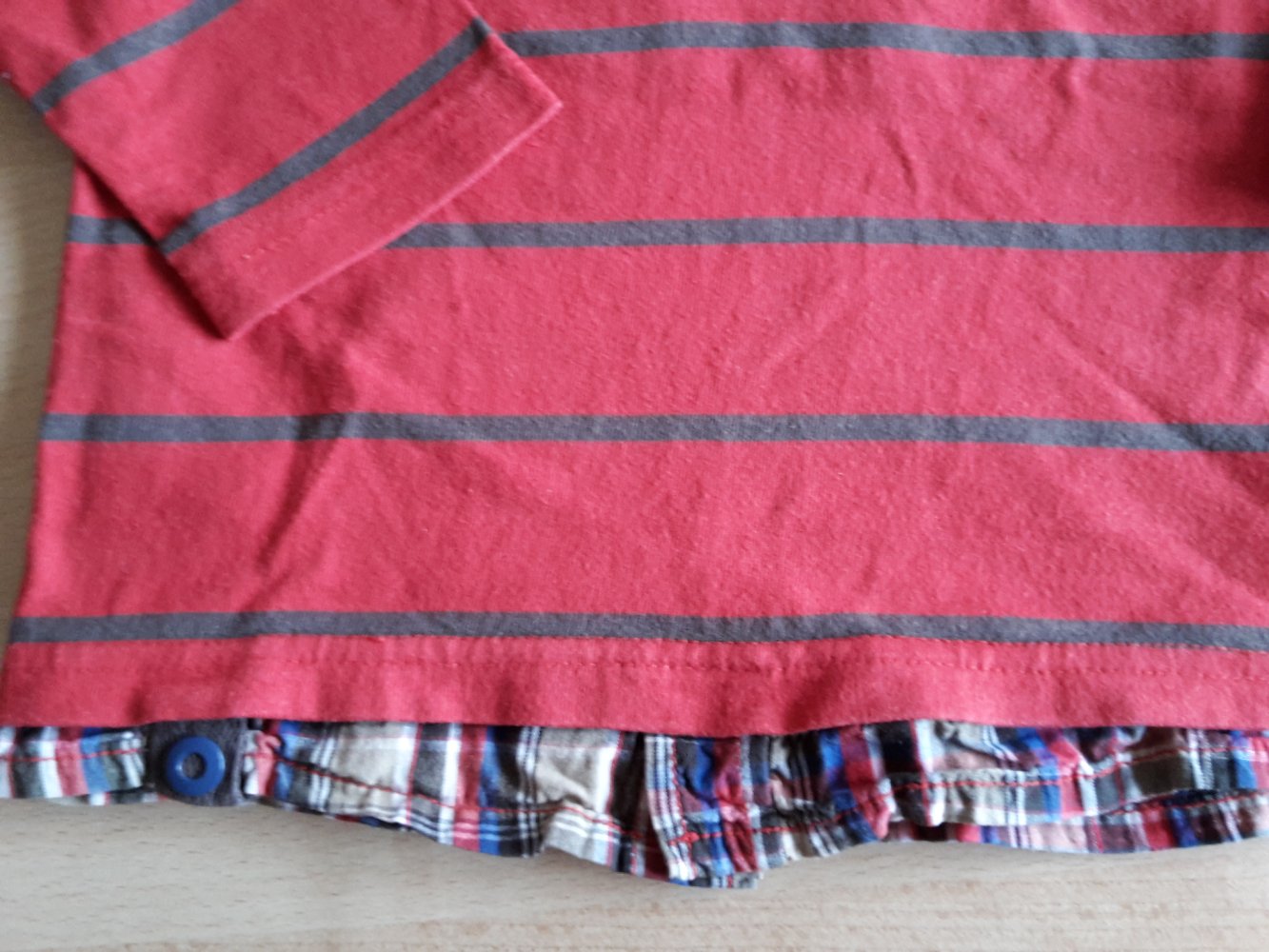 tolles gestreiftes Langarmshirt in Hemdoptik in Gr. 92