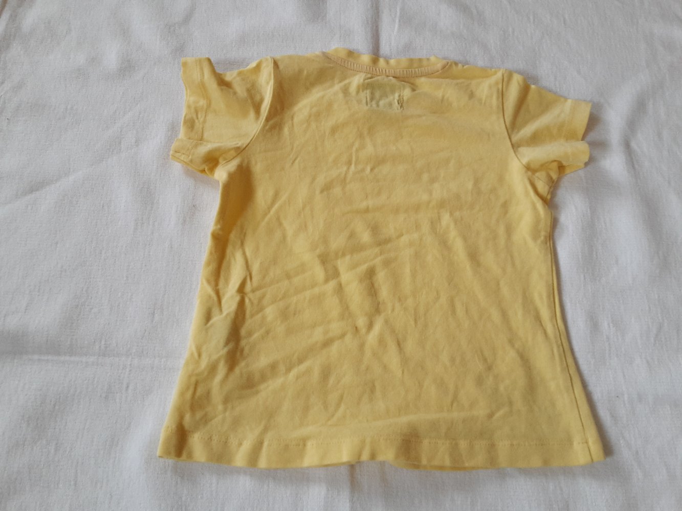 gelbes T-Shirt in Gr. 86 von H&M