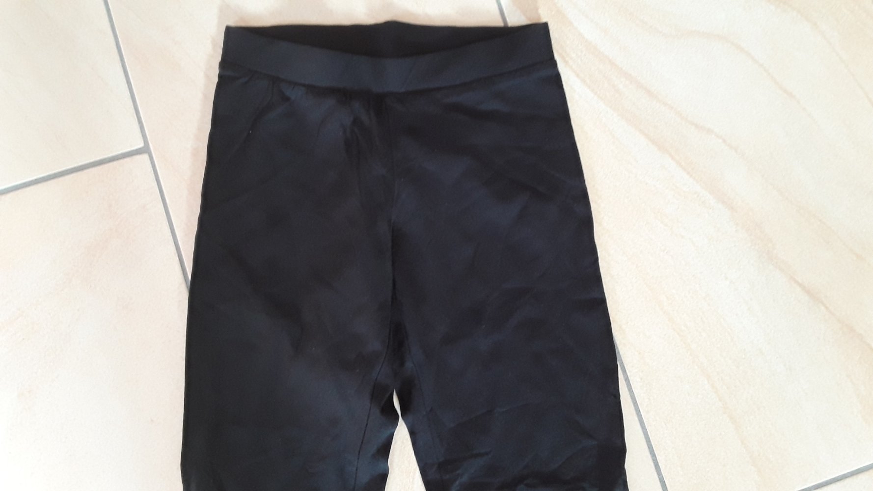 schwarze Hose / Leggings 134 von H&M kaum getragen
