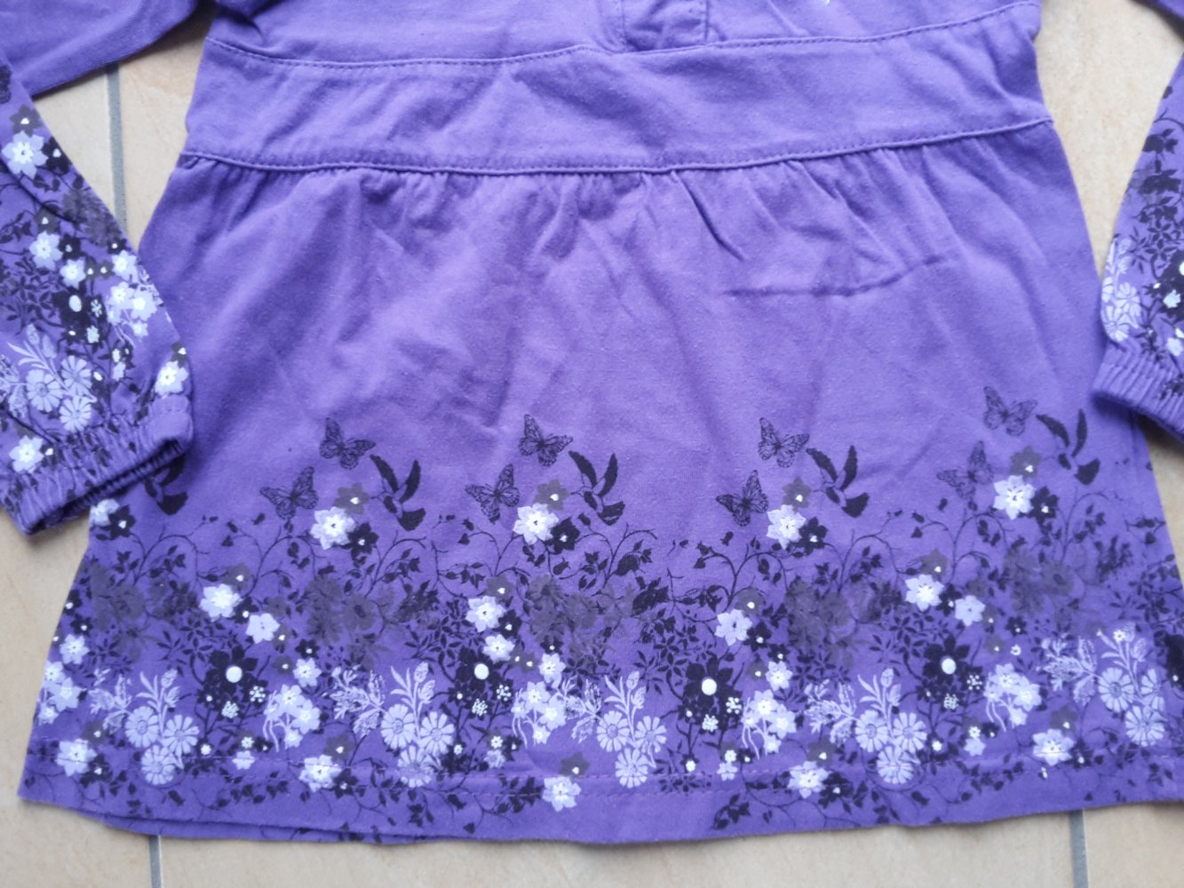 lilafarbene Tunika in Gr. 110