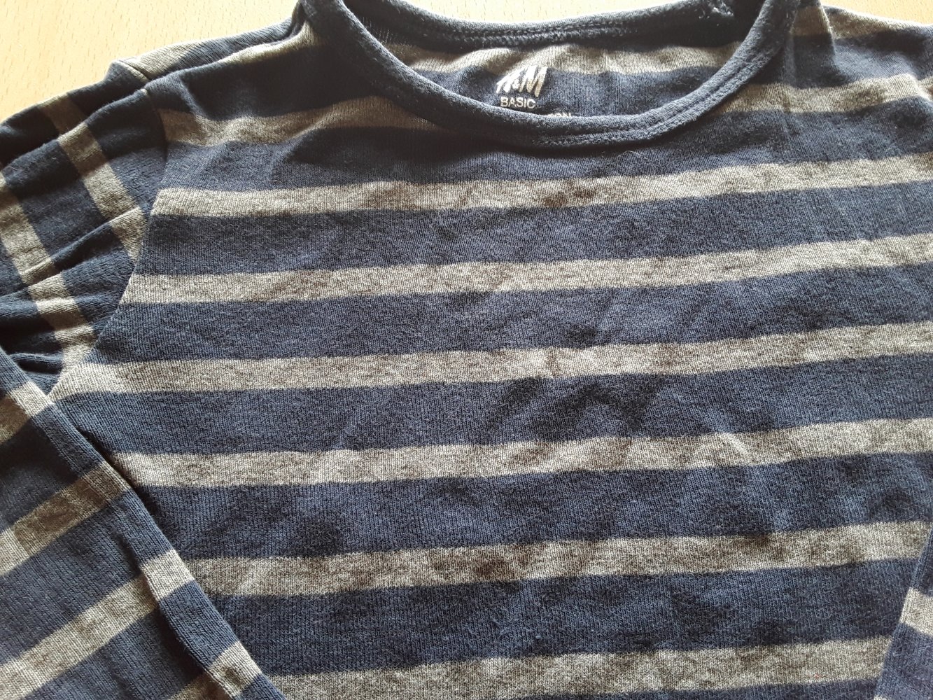 dunkelblau-grau gestreiftes Langarmshirt in Gr. 92 von H&M
