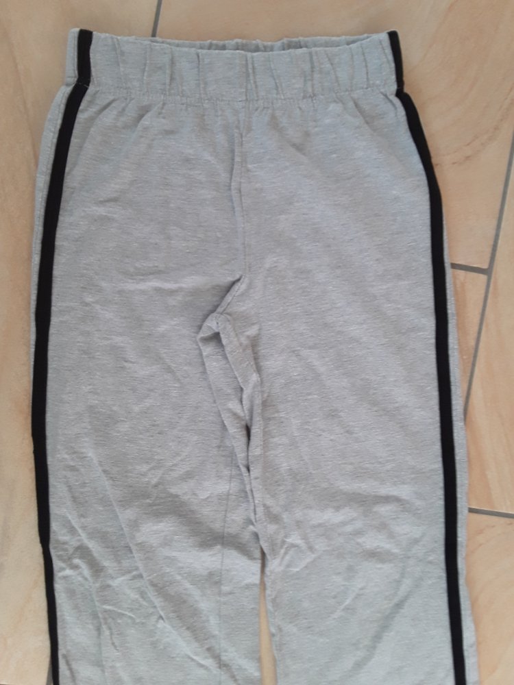 graue Jogginghose Gr. 134 von Bon Prix