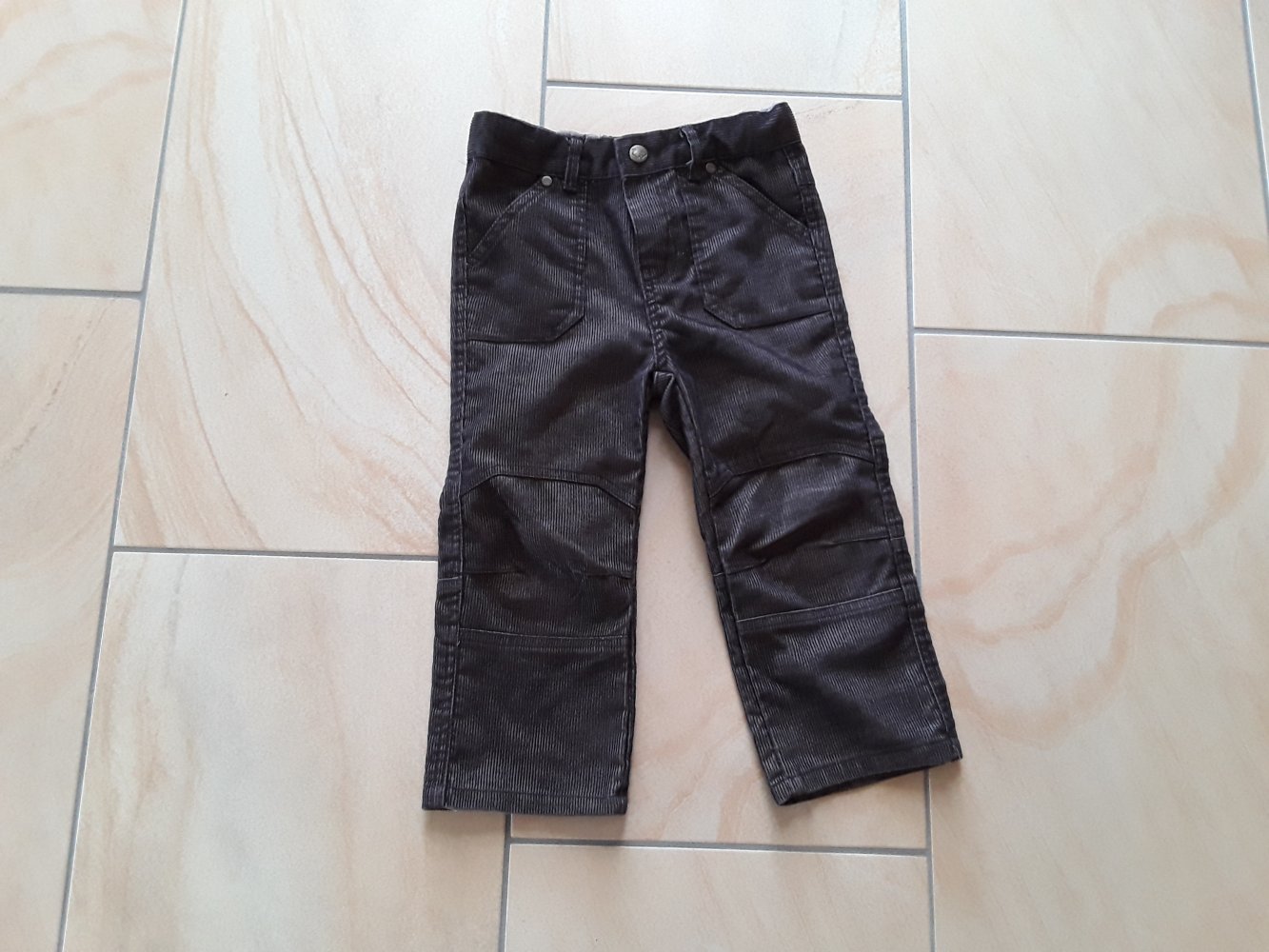 dunkelbraune Cordhose in Gr. 92