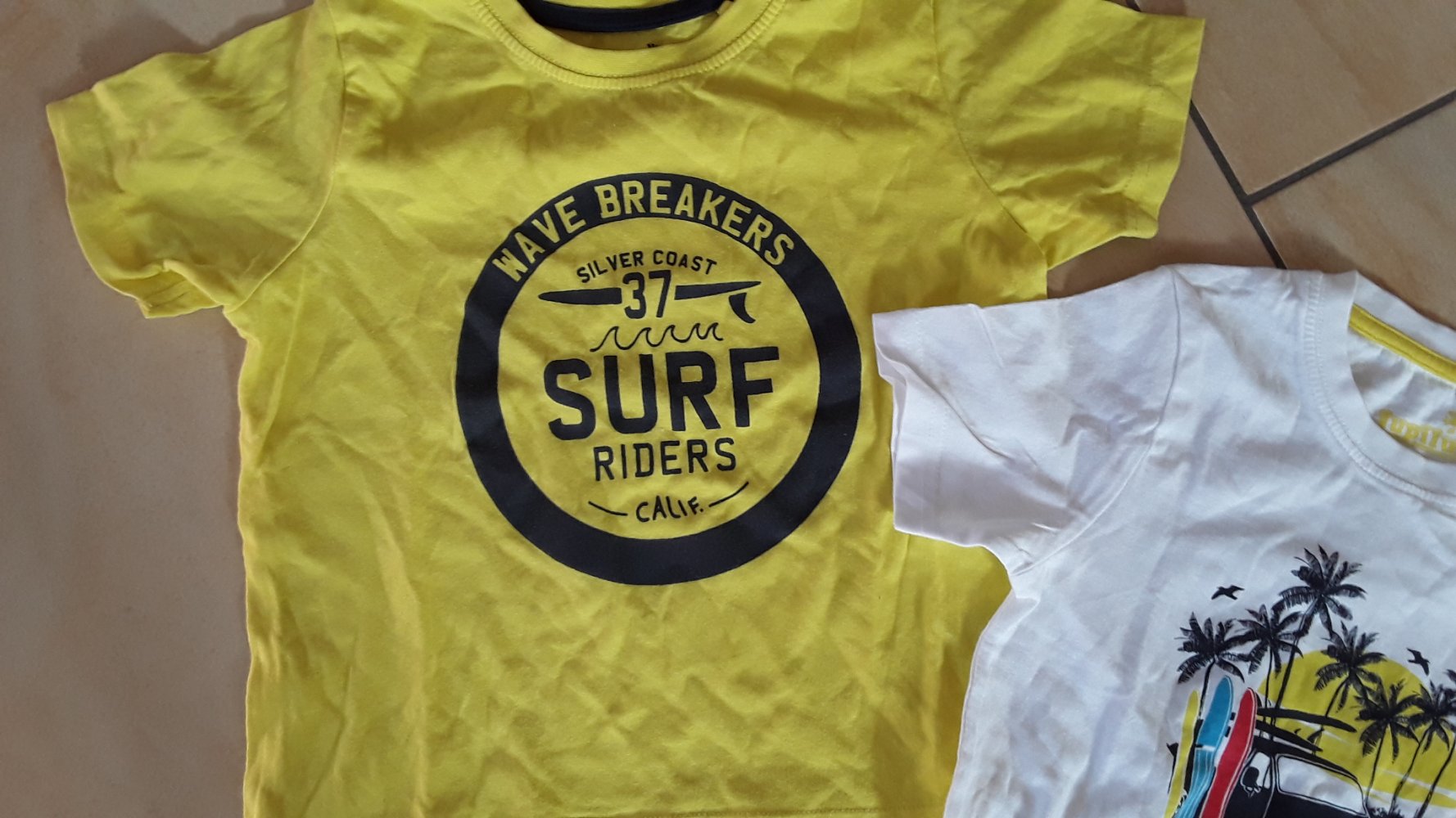 2 T-Shirt 98/104 von Lupilu kaum getragen