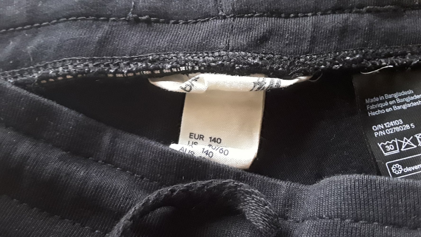 schwarze Hot Pants Gr. 140 H&M