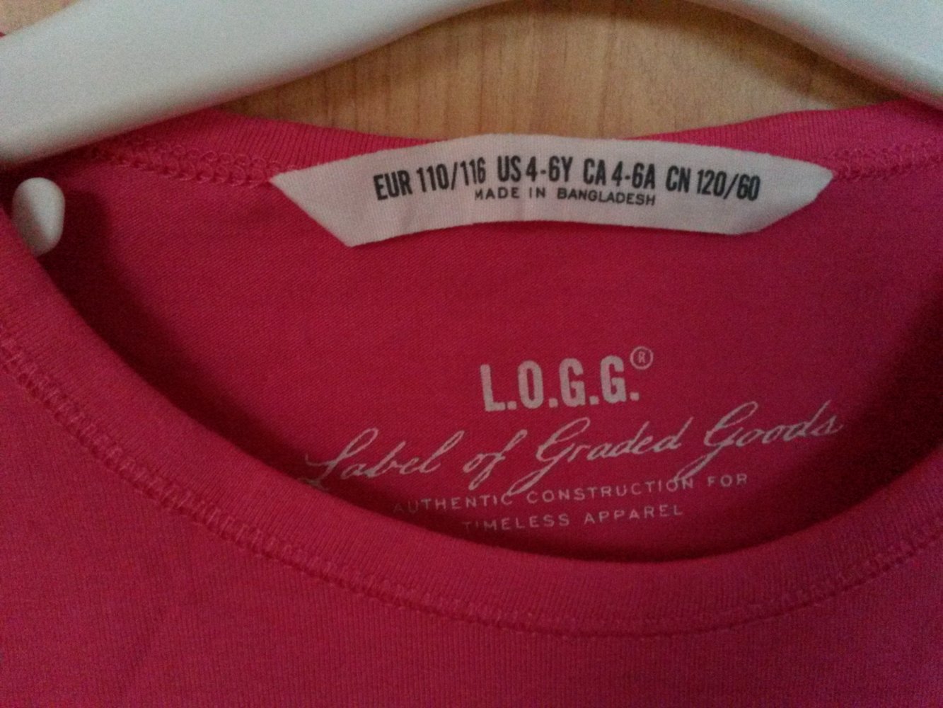 pinkfarbenes T-Shirt in Gr. 110/116 von H&M