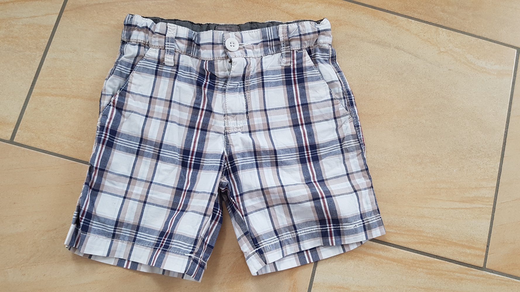 karierte Shorts Gr. 104 zara