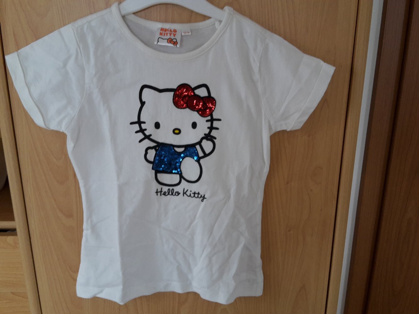 weißes Hello Kitty T-Shirt in Gr. 128/134