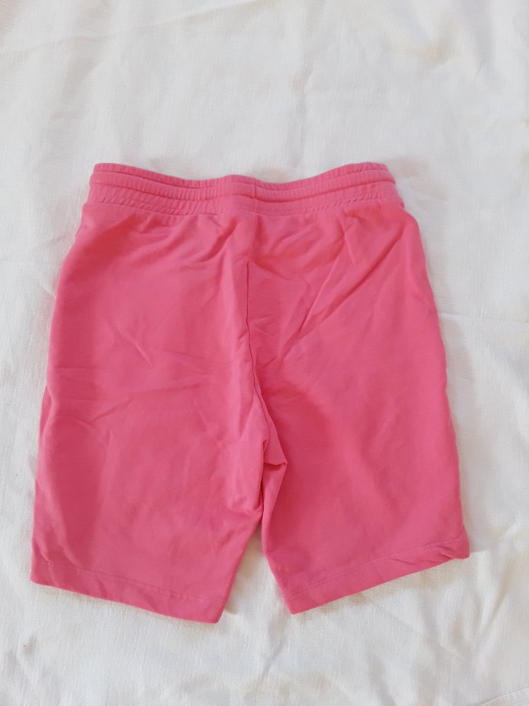 ungetragene, rosa/ pinke kurze Hose in Gr. 122/128 von H&M